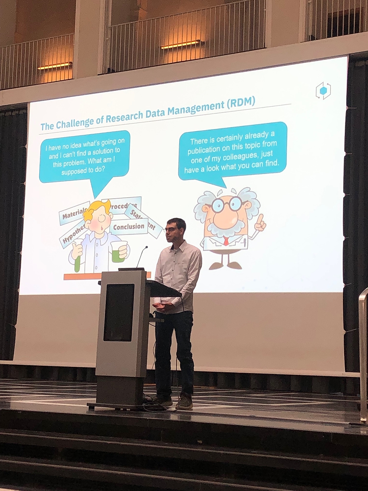 Vortrag zu NFDI4Chem von Dr. Johannes Hunold